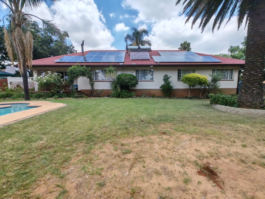 4 Bedroom Property for Sale in Vaalpark Free State